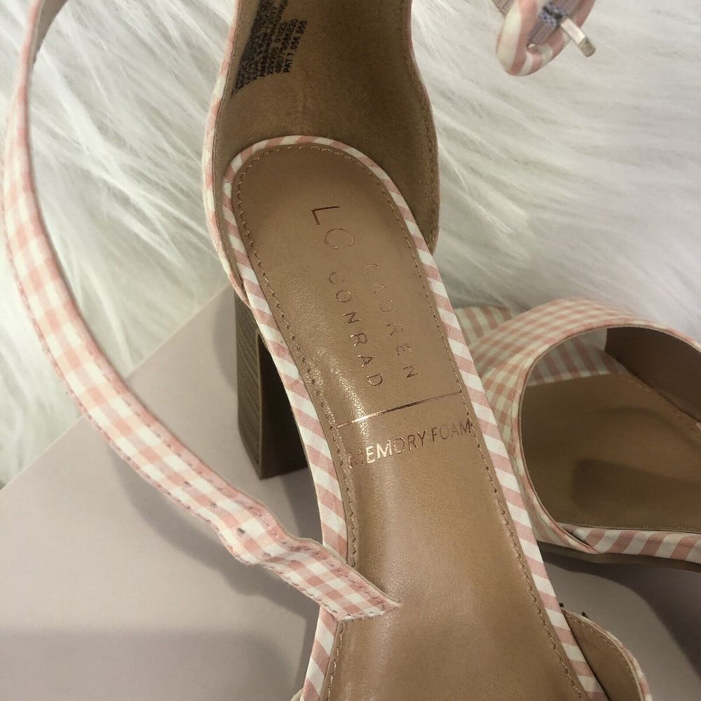 LC Lauren Conrad Block Heel Sandals - Picture 8 of 11